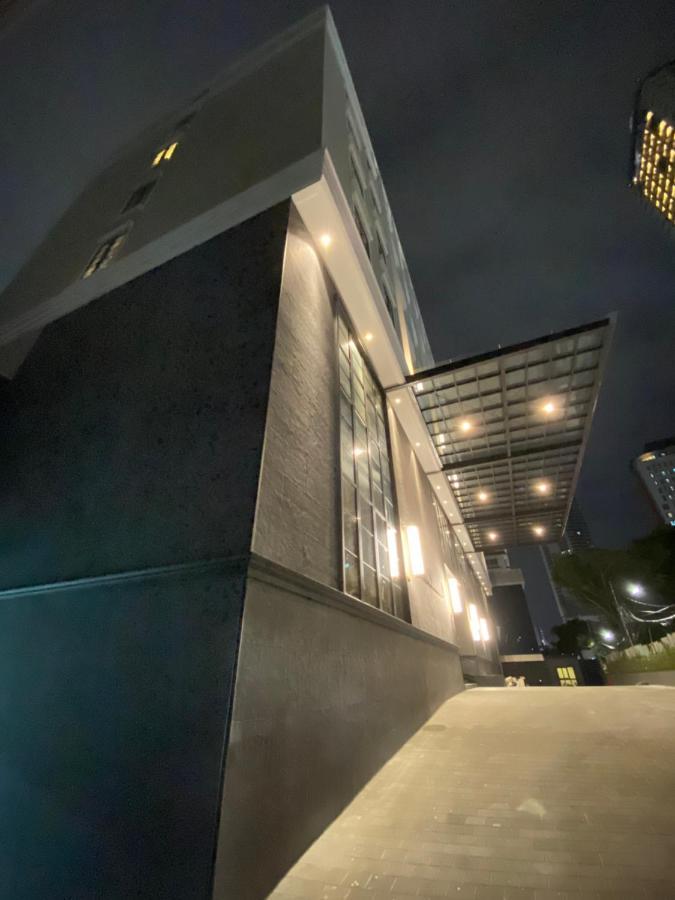 Maia Hotel Jakarta Exterior photo